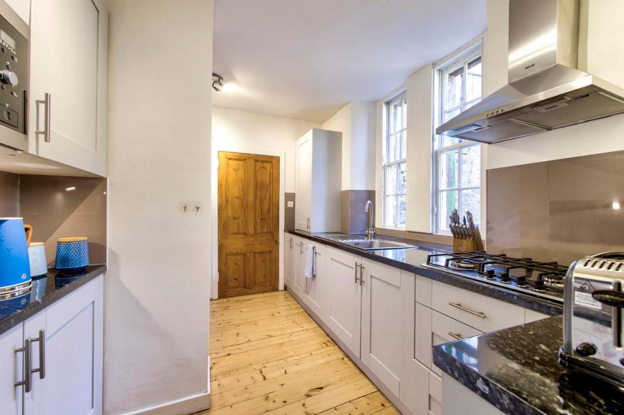 Guestready - Large & Comfortable 3Br Flat In Stockbridge Edimburgo Exterior foto